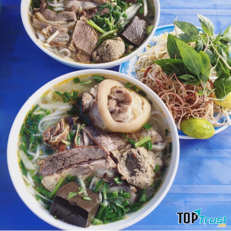 Bún bò Huế Trịnh