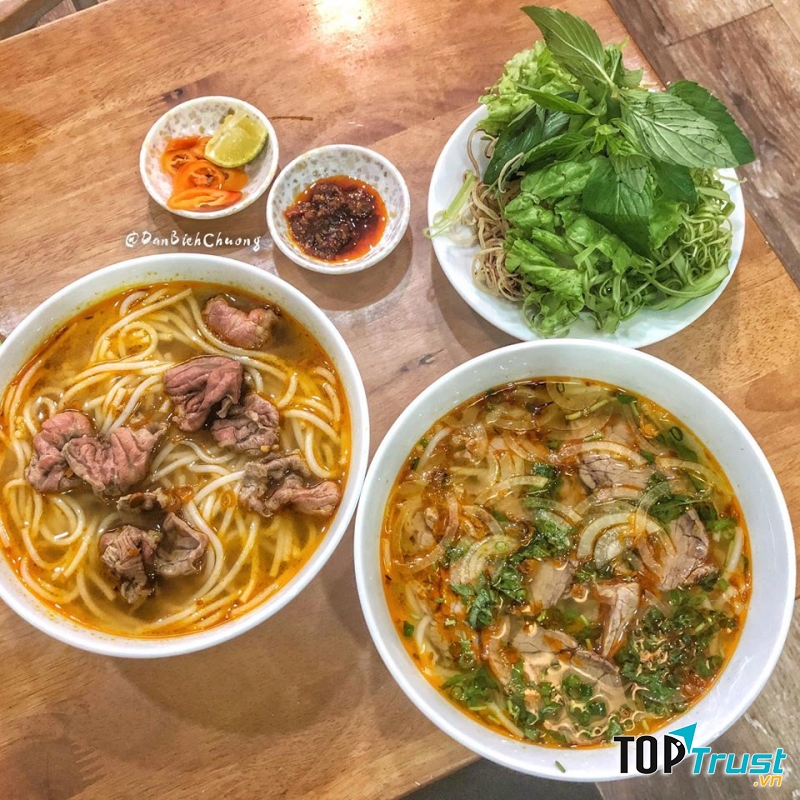 Phục vụ chu đáo