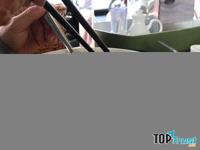 Tại quán, thực khách sẽ có nhiều chọn lựa từ thịt bò để phù hợp với khẩu vị nhất