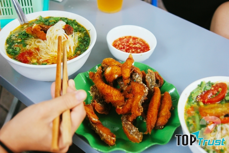 Bún cá Hạnh Béo - Nguyễn Thái Học