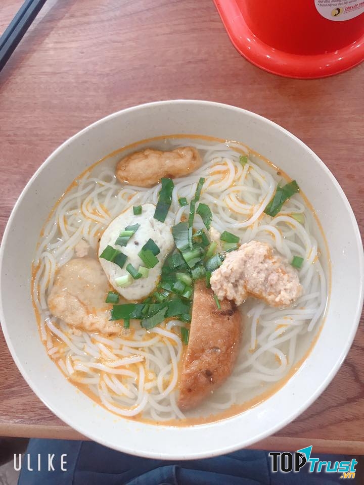Bún cấ Phượng Tèo