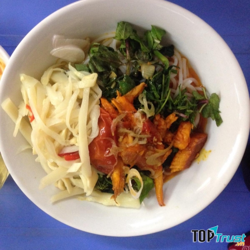 Bún cá Thái Bình - ngõ Hàng Bài