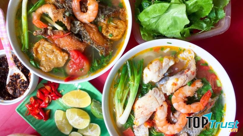 Bún cá Văn - Quán Thánh
