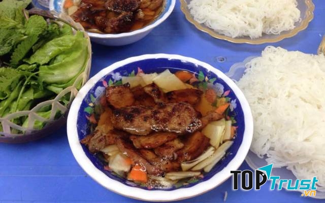 Bún chả