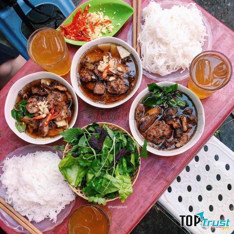 Bún chả Bát Sứ