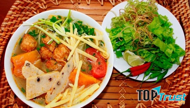 Bún chả cá