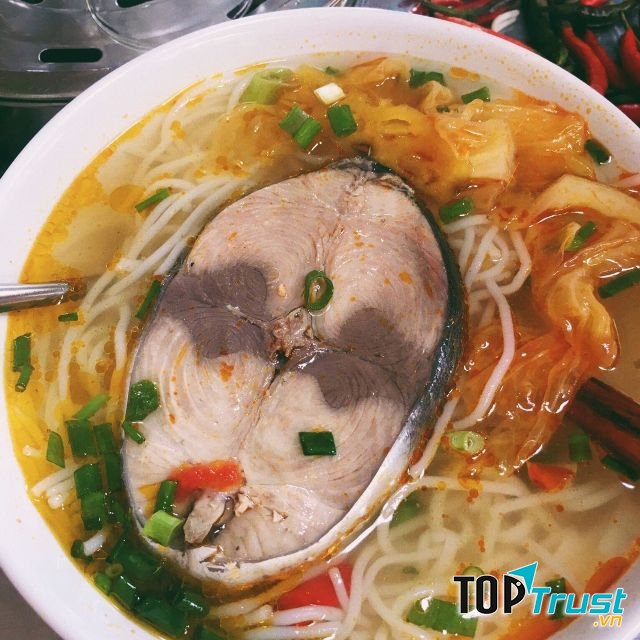 Bún chả cá Bà Phiến