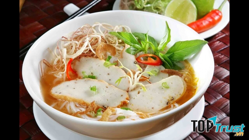 Bún chả cá Lý Sơn