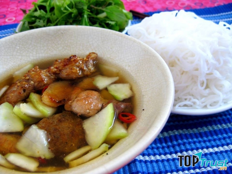Bún chả Hàng Than