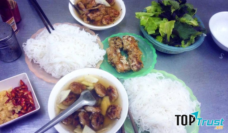 Bún chả Hảo Hảo