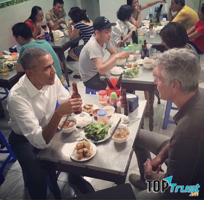Bún Chả Hương Liên