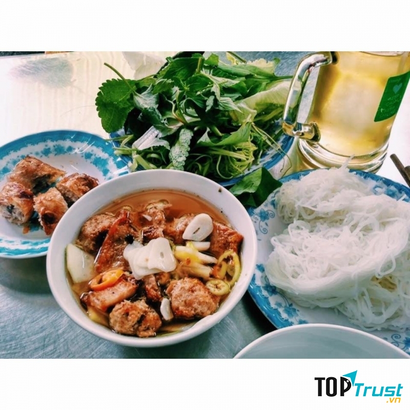 Bún chả Nguyễn Biểu