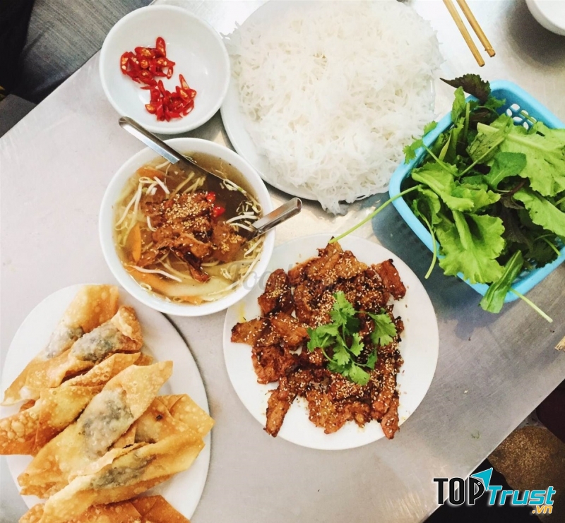 Bún chả que tre Bạch Mai - ảnh minh họa