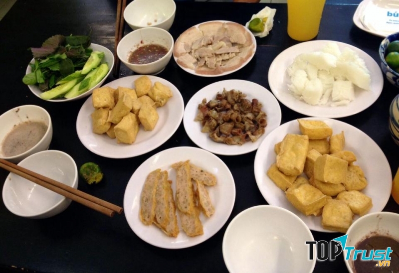 Bún đậu A Vừng