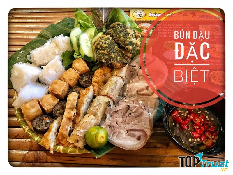 Quán tuy đông khách nhưng phục vụ rất nhiệt tình, đồ ăn lên nhanh, không phải đợi lâu