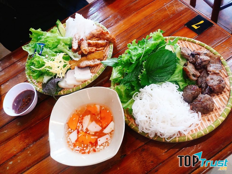Bún đậu Cô Liên