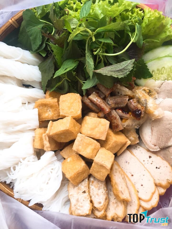 Bún đậu Cu Ben