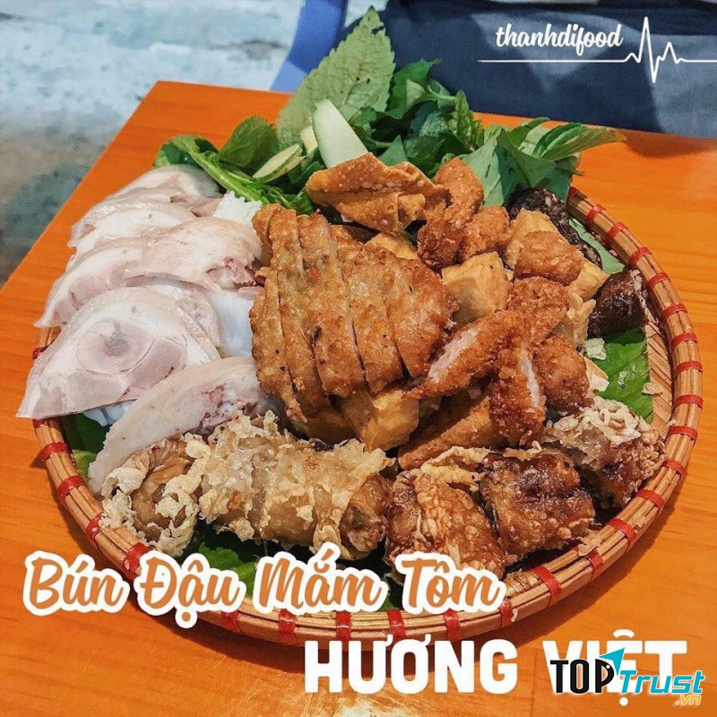 Nói chung suất bún đầy đặn và ngon