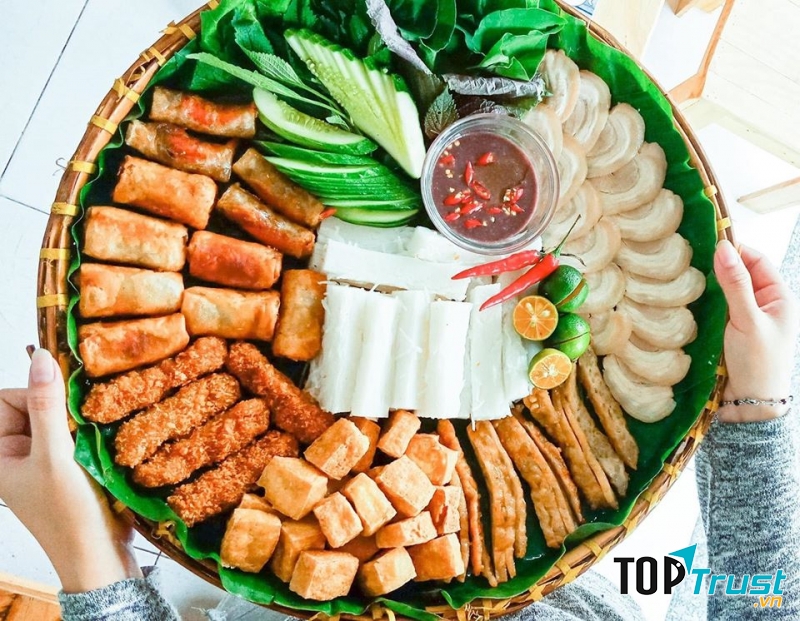 Bún đậu ngõ 65 hội tụ tất cả tiêu chí để trở thành một điểm đến, tụ tập cho hội bạn thân