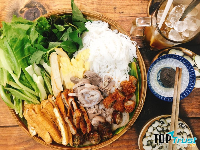 Bún đậu mắm tôm Út Nhí