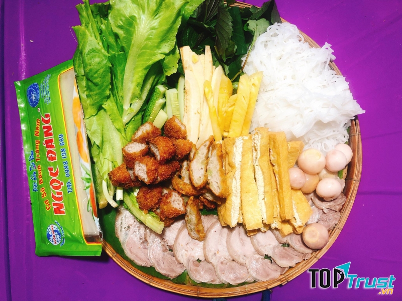 Bún đậu mắm tôm Út Nhí