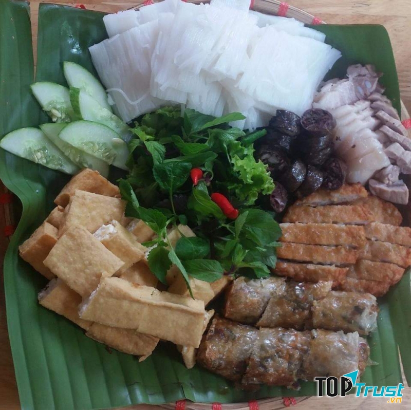 Mẹt 2 người tại Bún đậu Minh Minh