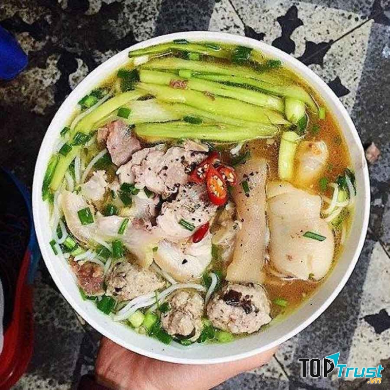 Bún dọc mùng Bát Đàn