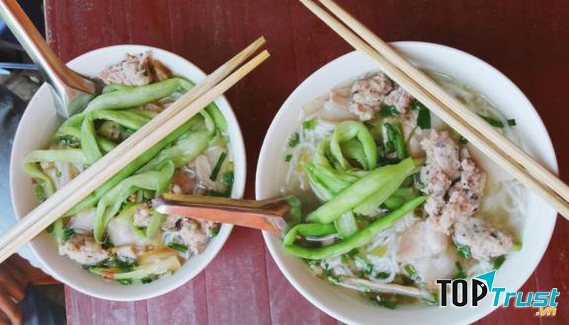 Bún dọc mùng Hàm Long