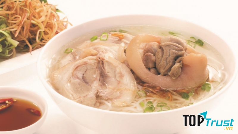 Bún giò heo Bảy Mập