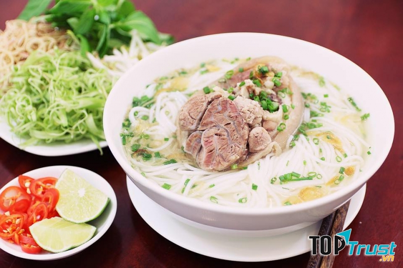 Bún giò heo Út Phương