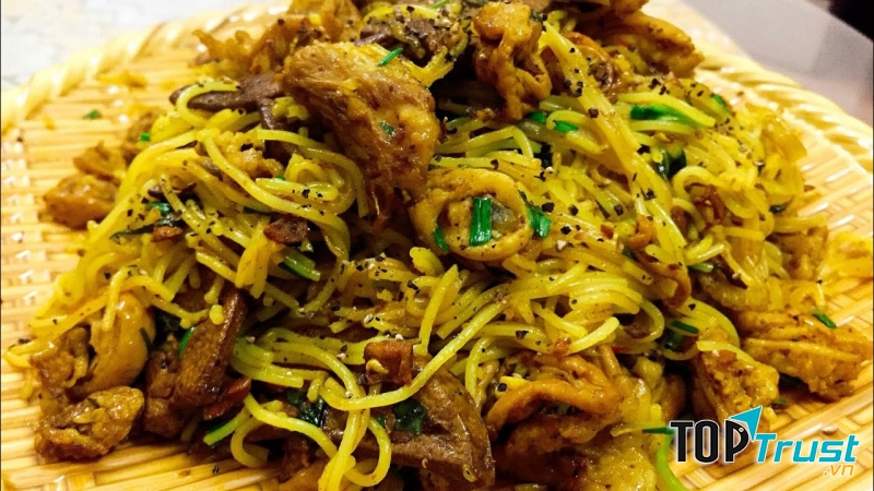 ﻿Bún lòng xào nghệ - 117 Ngô Gia Tự