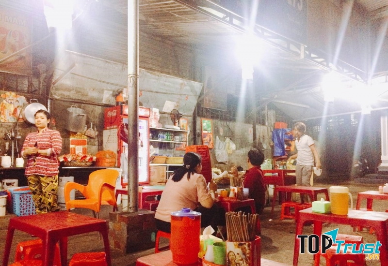 Không gian tại quán