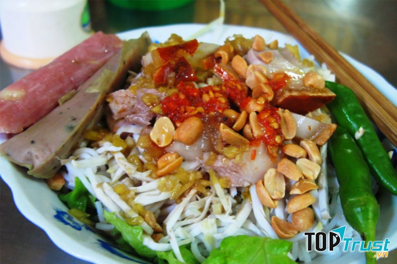 Bún Mắm Bà Sáu