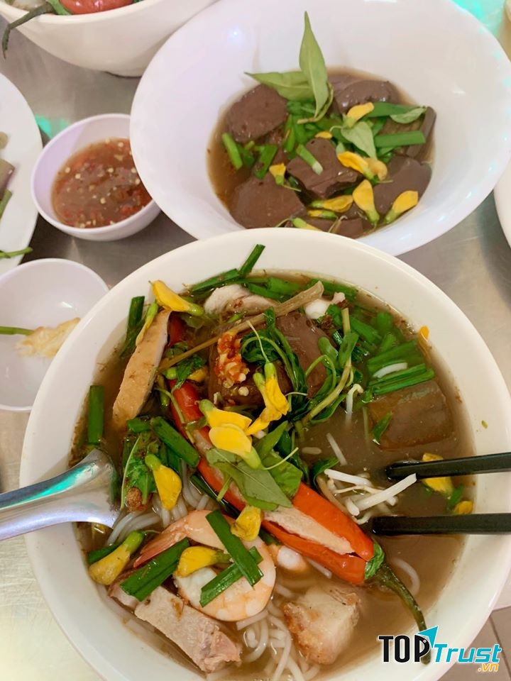 Bún Mắm Hẻm 24 - Lý Tự Trọng