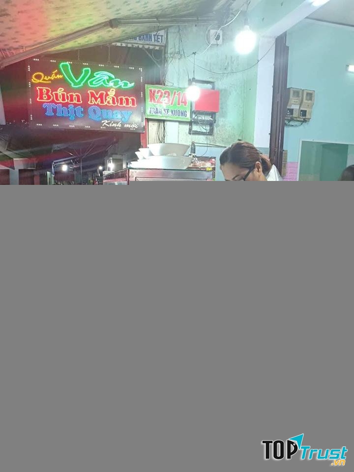 Quán bún mắn Vân đã có từ rất lâu đời