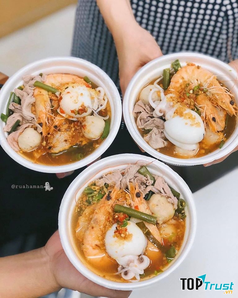 ô bún vừa mang đến bạn, bạn sẽ chẳng thể cưỡng nổi hương thơm dễ chịu