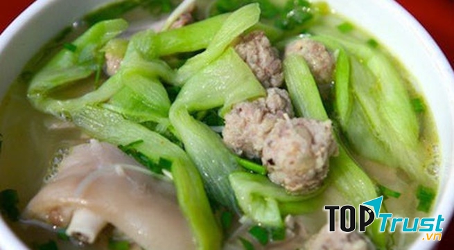 Bún mọc, sườn dọc mùng – Phố Lương Ngọc Quyến