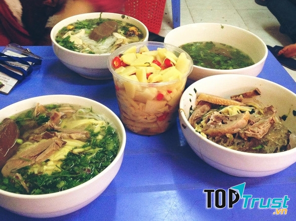 Bún Ngan Chùa Hà - Số 10 Chùa Hà, Cầu Giấy