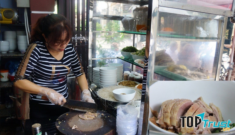 Bún ngan cô Sang, 77/9 Nhất Chi Mai