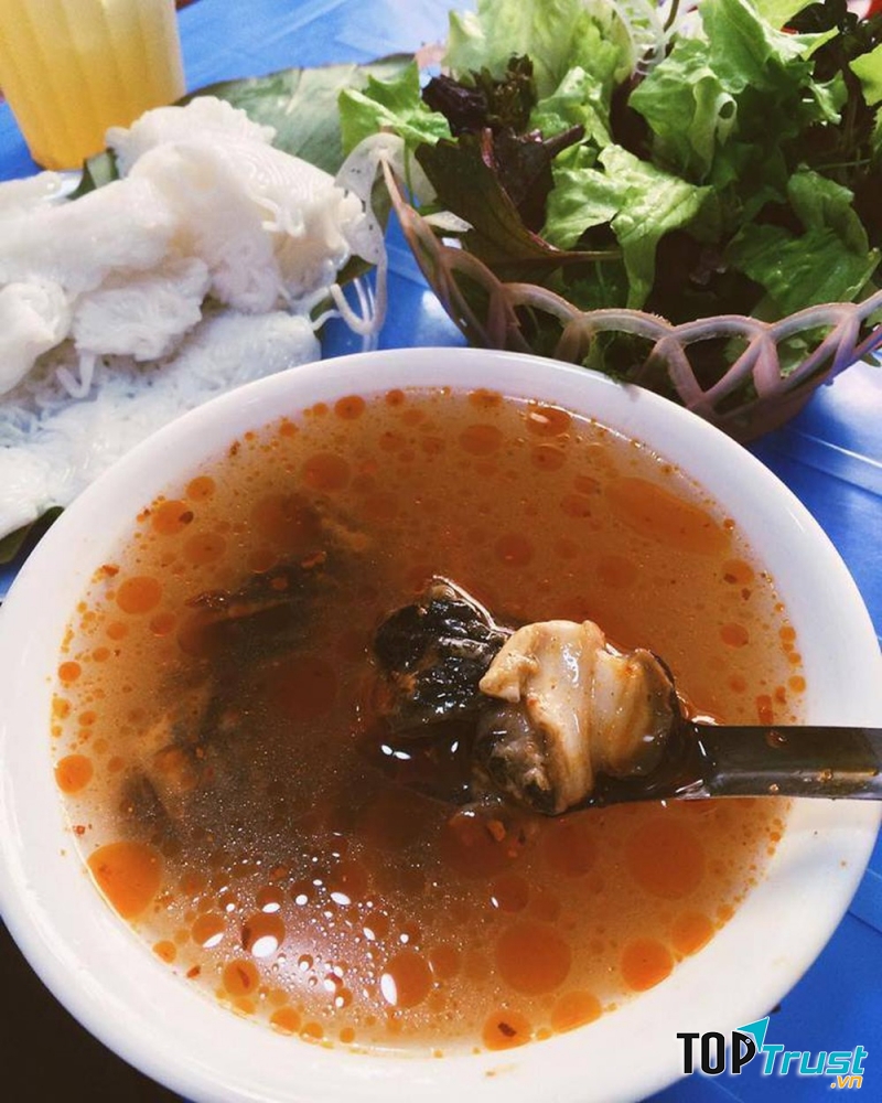 Bún ốc cô Huệ