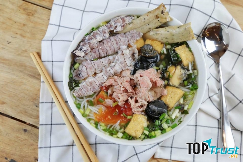 Bún ốc đặc biệt