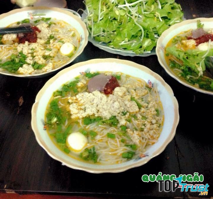 Bún riêu cua thơm ngon tinh khiết