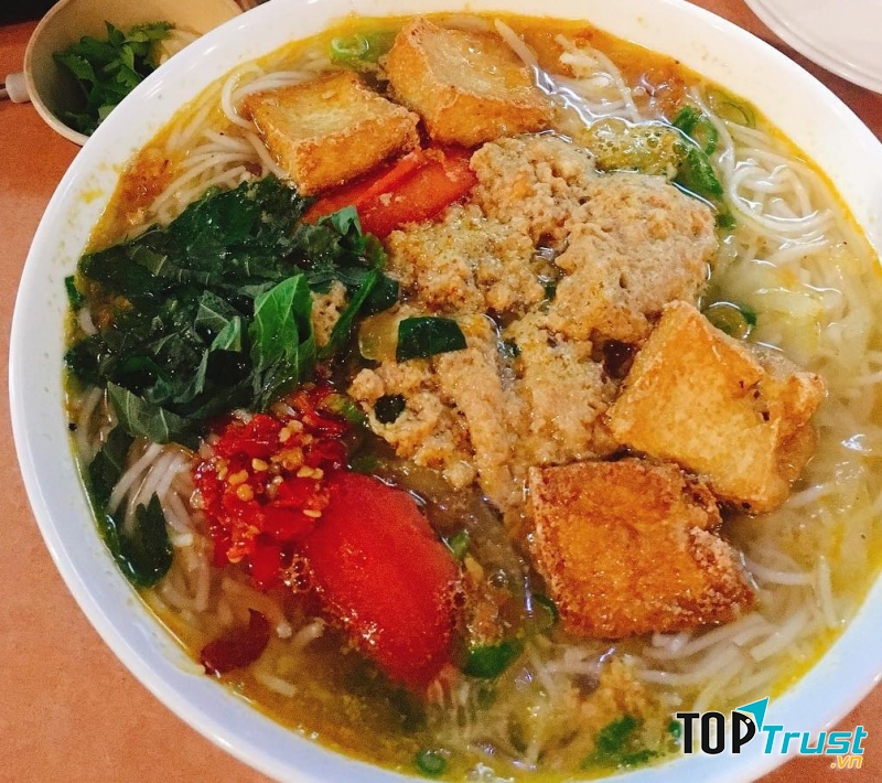 Bún riêu cua Quang Trung