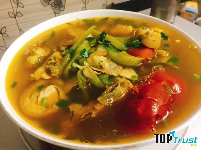 Bún riêu ốc gánh