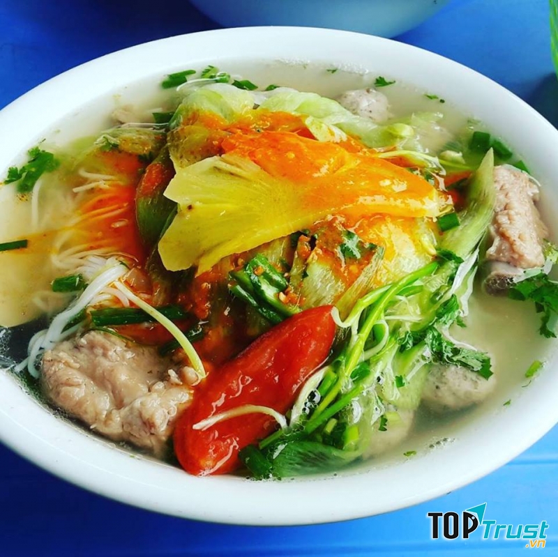 Bún sườn chua