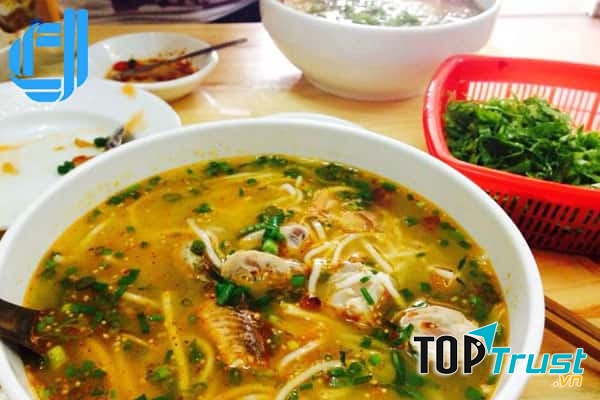 Thật không sai khi nói đây là bát bún tinh hoa,