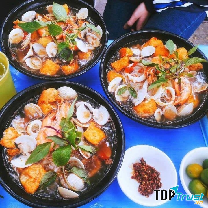 Bún thái hải sản