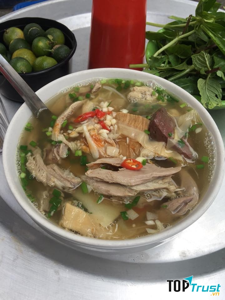 Bún thang Bà Đức
