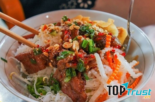 Bún thịt nướng Kim Anh