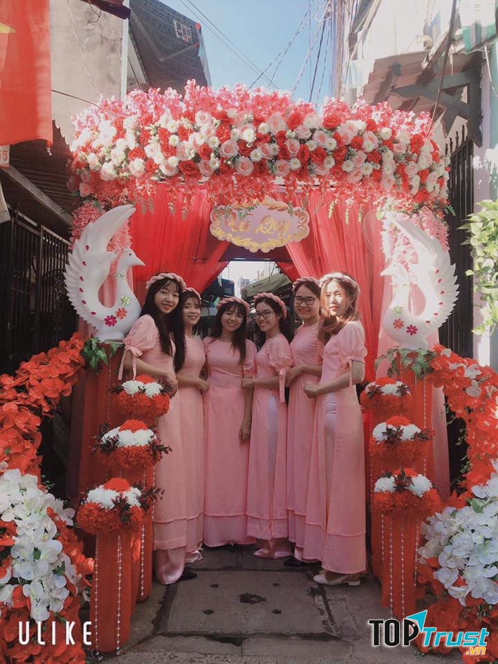 Bưng quả Nắng